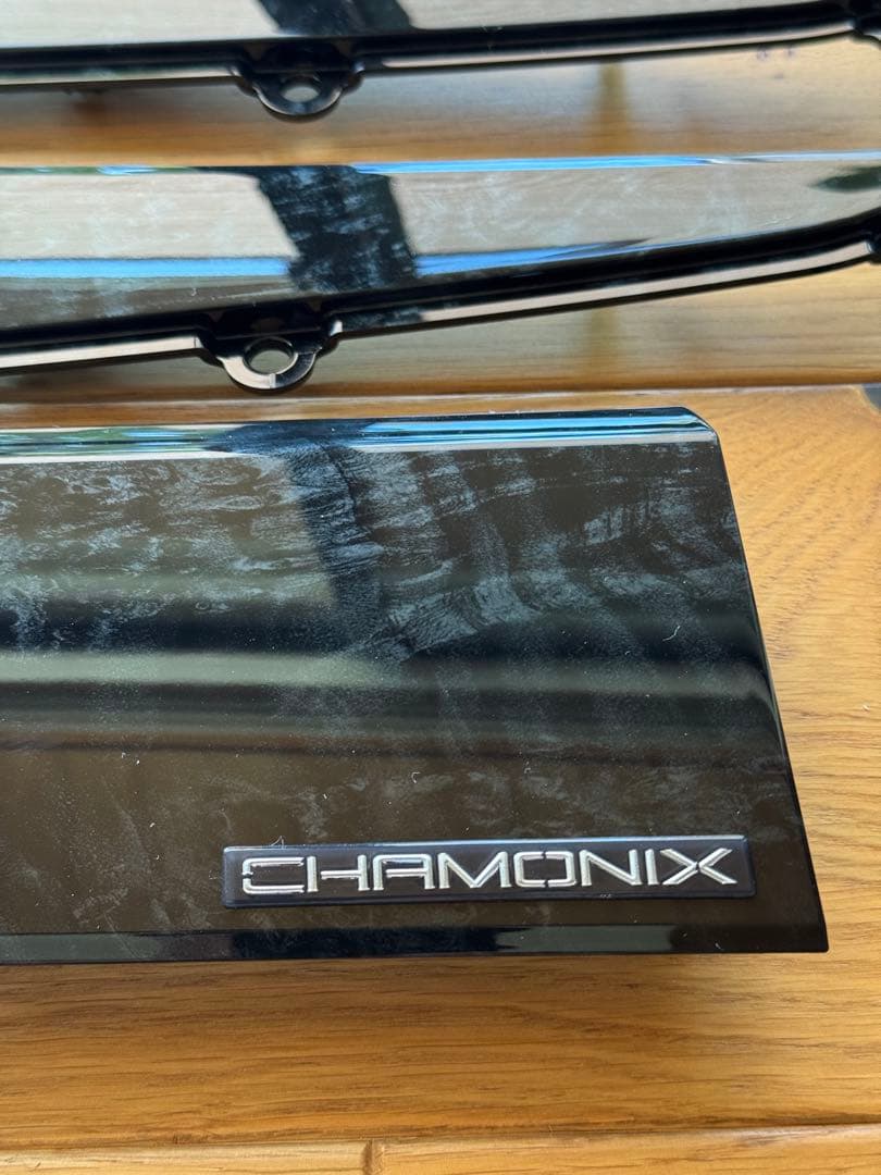 デリカD5 CHAMONIX シャモニー　アクセントパネル　新車外し