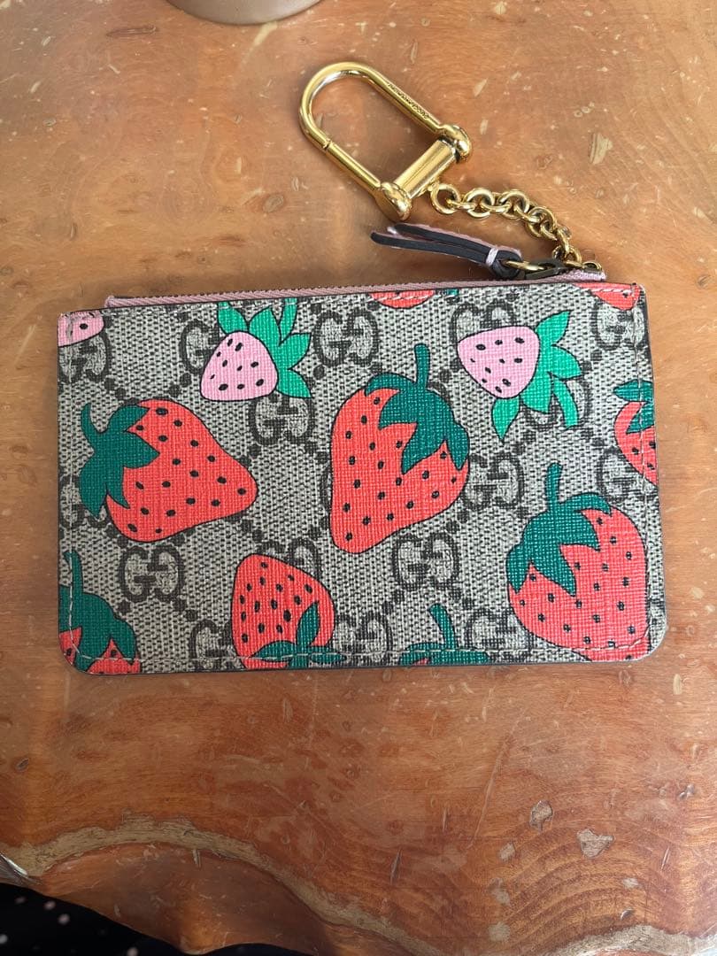 グッチ　いちご　キーケース　箱あり