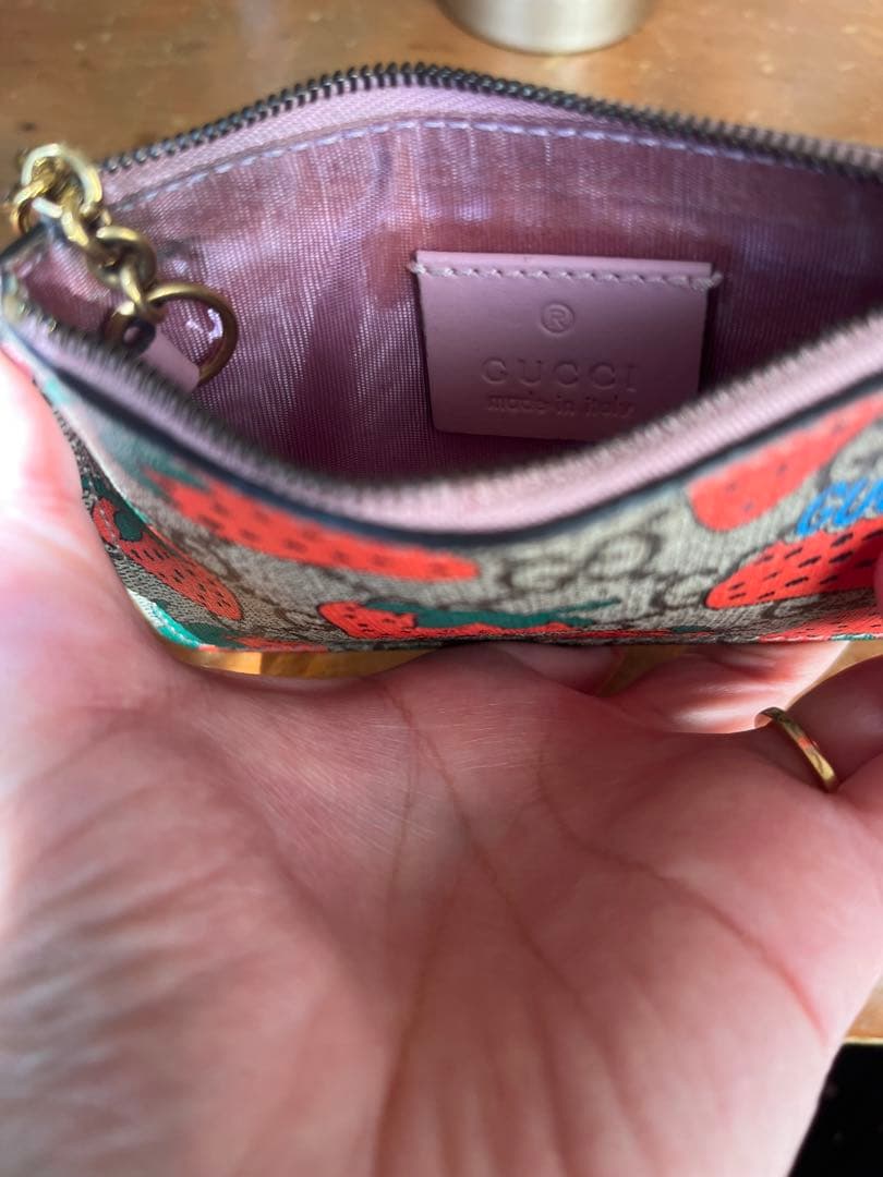 グッチ　いちご　キーケース　箱あり