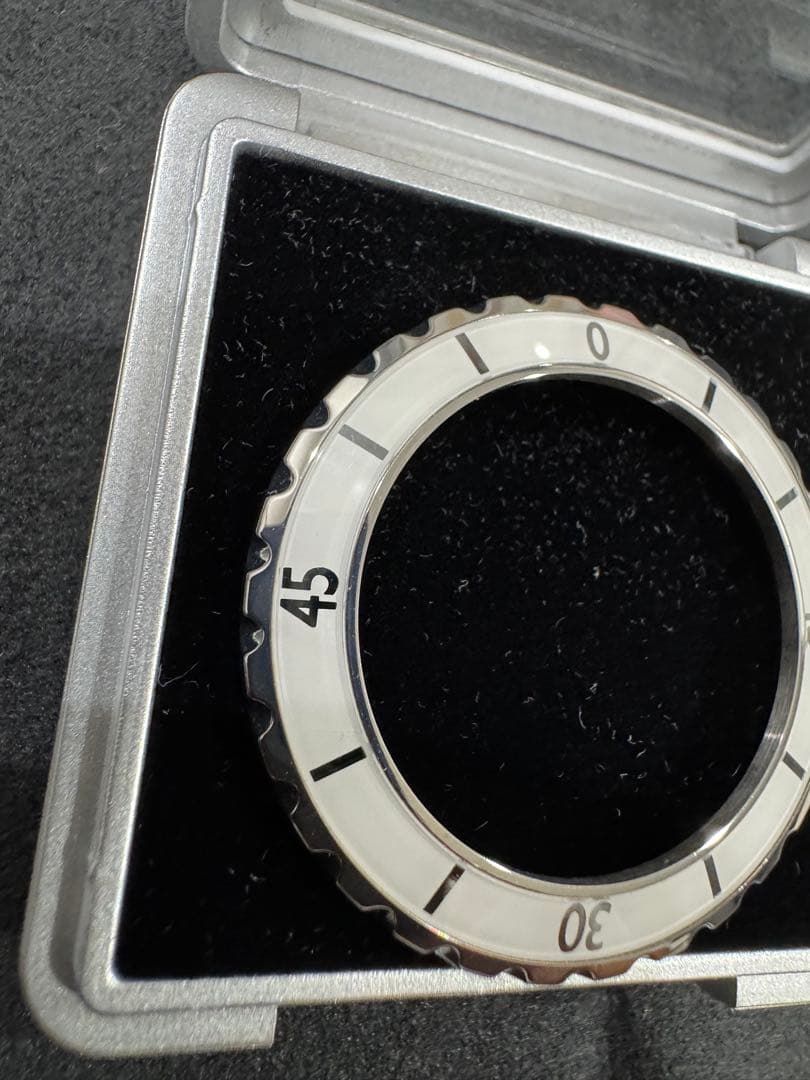 CHANEL J12 38ミリ　白　純正ベゼル