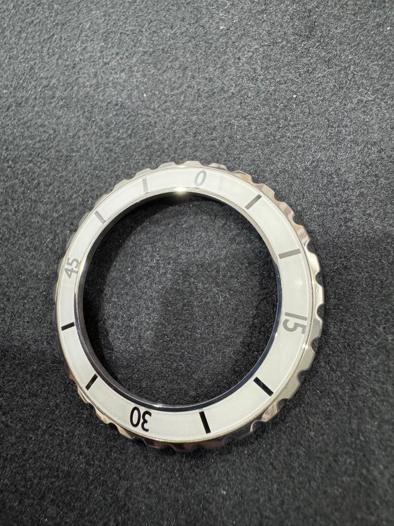 CHANEL J12 38ミリ　白　純正ベゼル