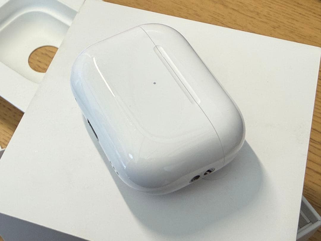 AirPods Pro（第2世代）USB-C 充電ケース付き