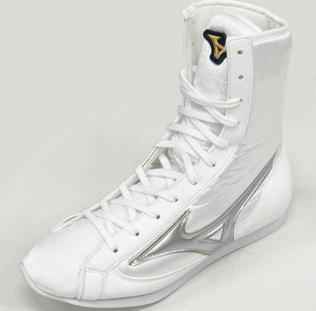 ミズノ ボクシングシューズ イージースペクトラ 05シルバー×52ゴールド縁取り