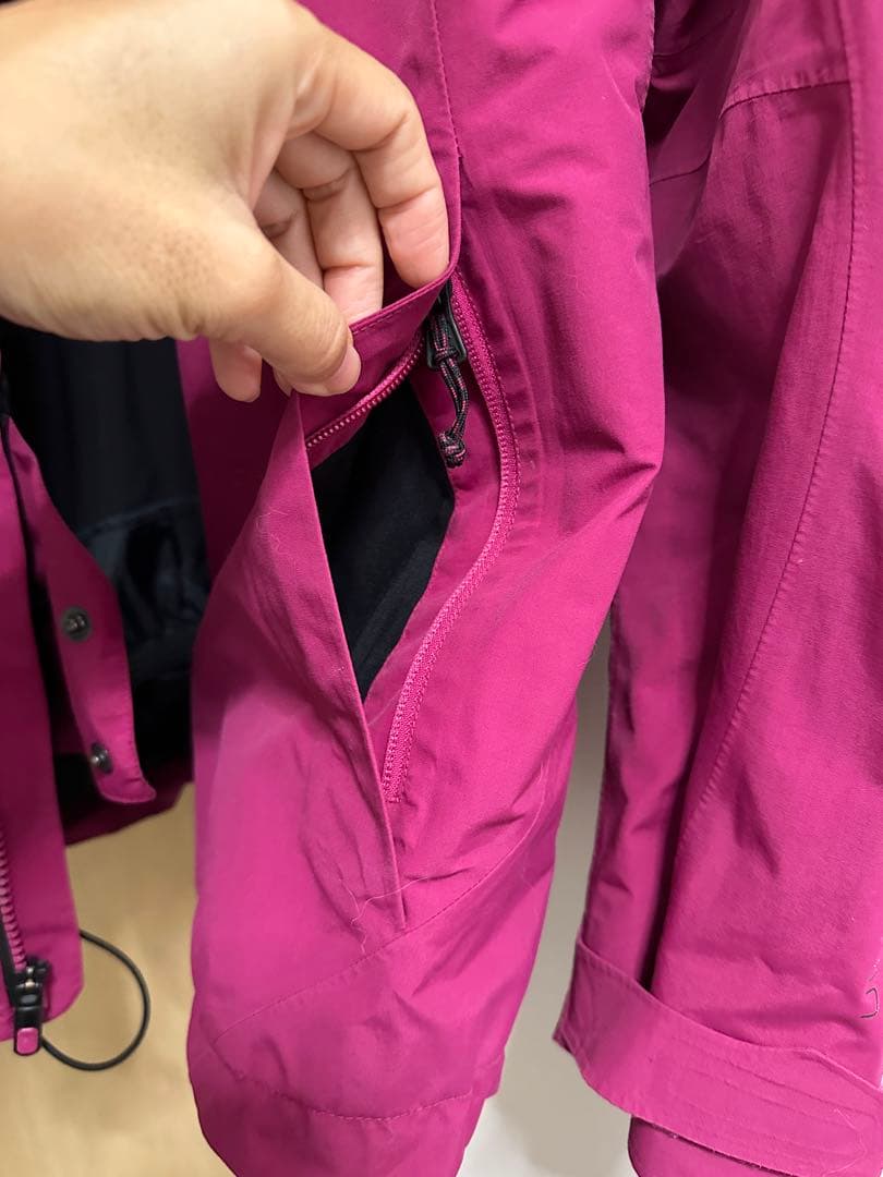 burton ak GORE-TEXスノボウェアジャケット　ピンク