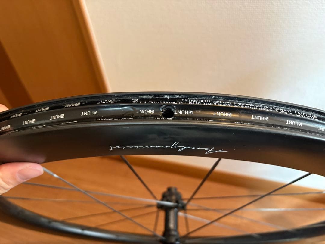 HUNT 54D ホイール