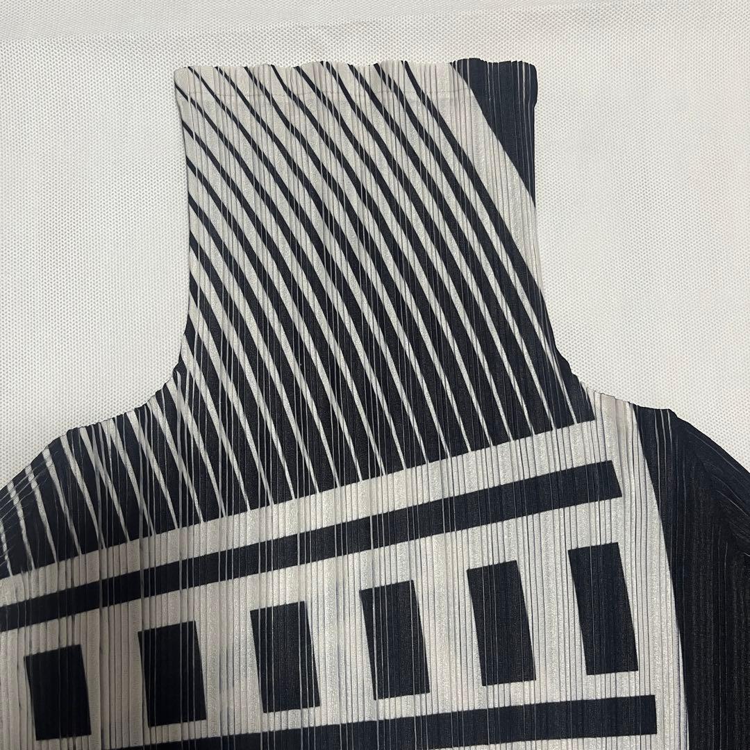 美品 プリーツプリーズ イッセイミヤケ シャツ ハイネック 総柄 トップス