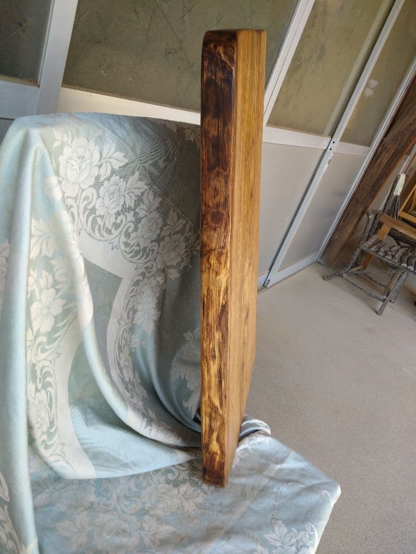 栗のベンチ用板　りゅう❕栗の耳付き天板厚さ約45㎜の迫力満点、木目が綺麗