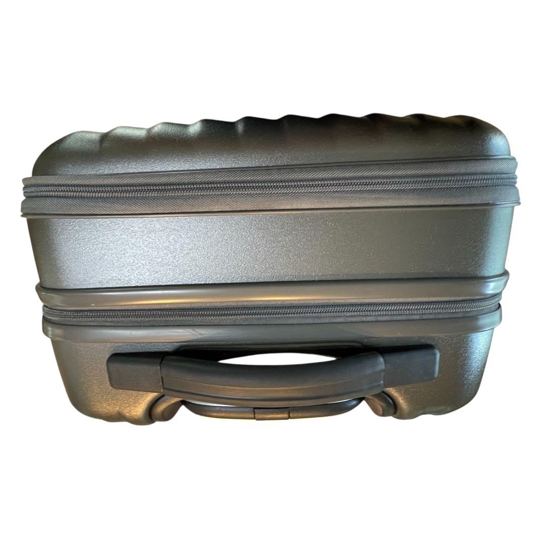 美品　フリクエンター　CLAM ADVANCE 機内持ち込　静音　キャリーケース