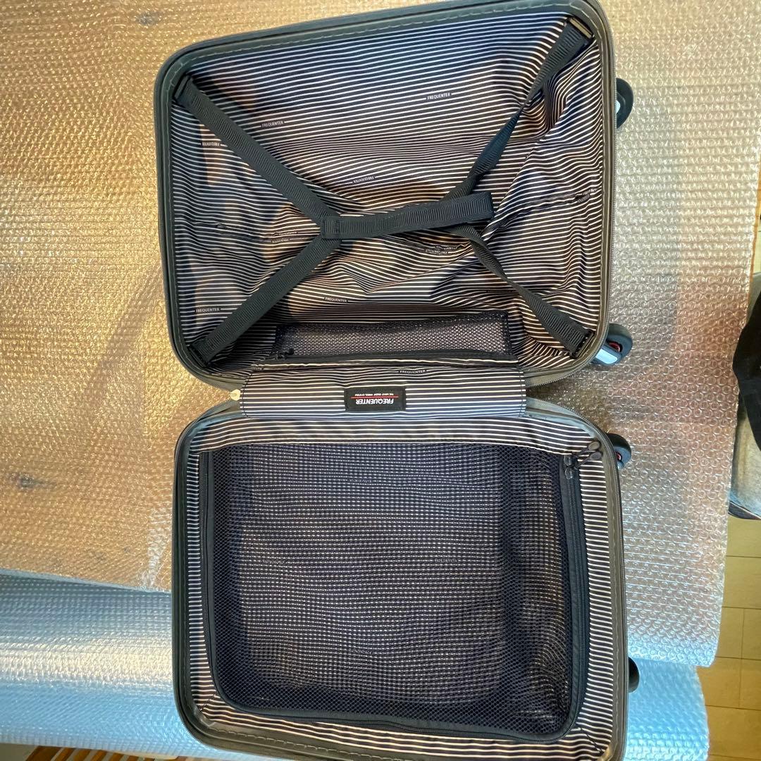 美品　フリクエンター　CLAM ADVANCE 機内持ち込　静音　キャリーケース