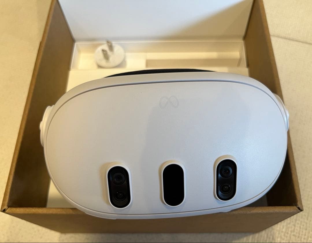 ★美品　 Quest 3（512GB）　KIWIヘッドストラップ付き