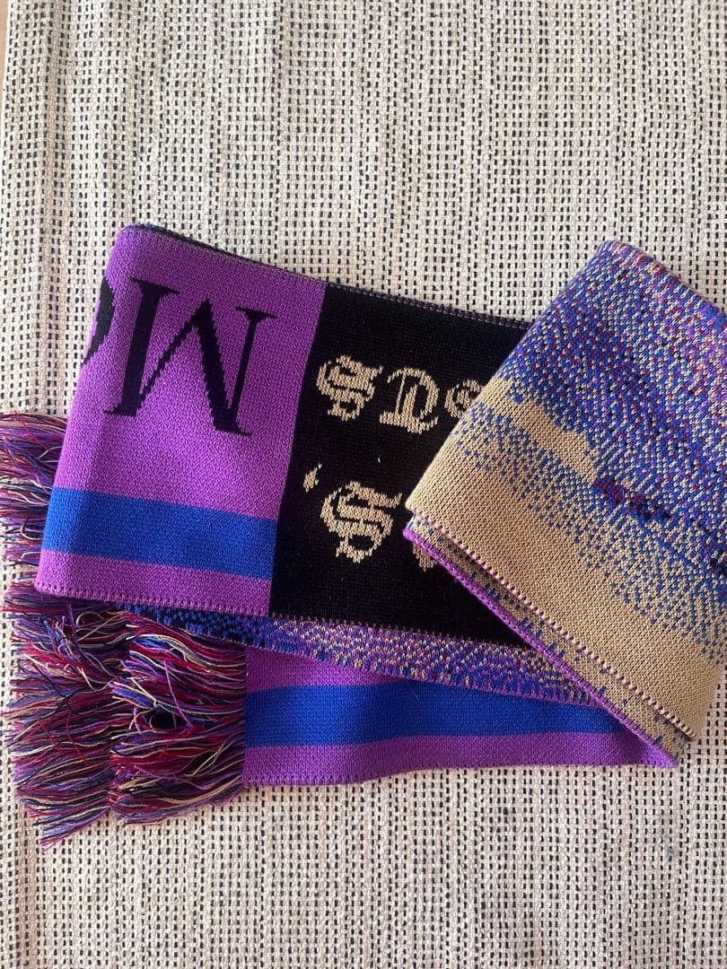 MONTMARTRE NEW YORKフリンジ付きカラフルマフラー