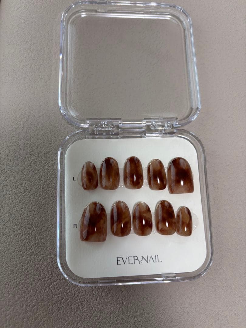 EVERNAIL Cappuccinoオーバル親指ストレート加工 専用粘着剤なし