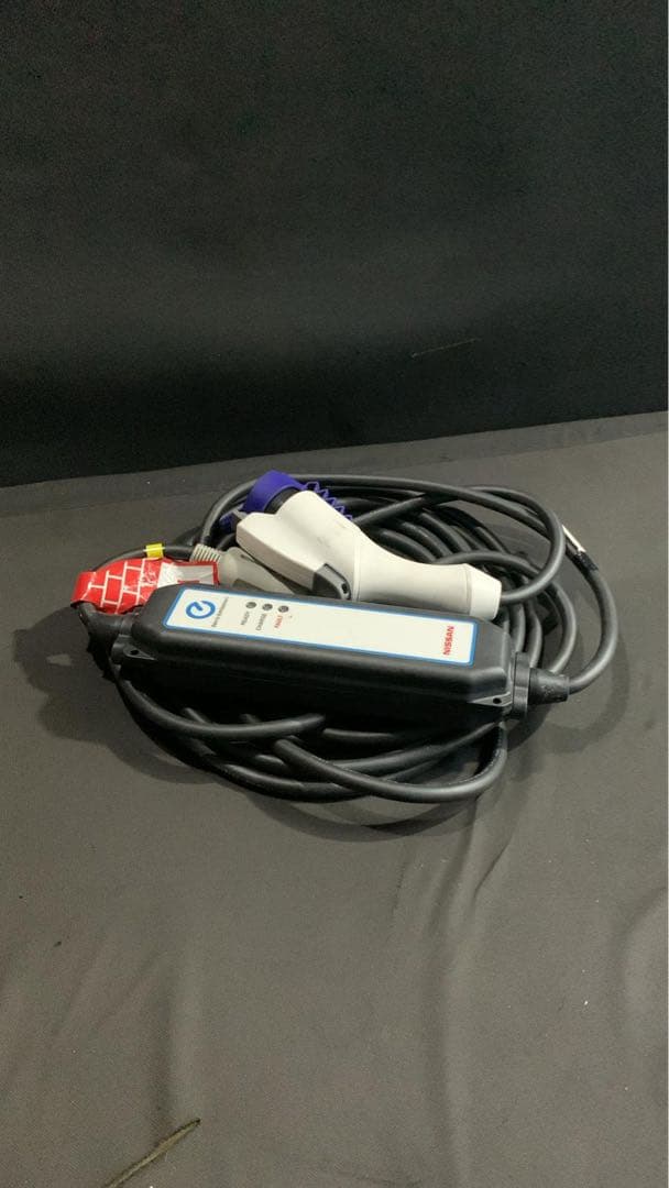 NISSAN EV充電器 中古品
