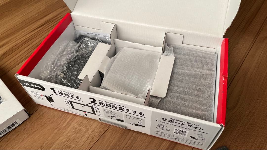 （値下げ！）NintendoSwitch本体 グリーンとピンク 256Gカード付