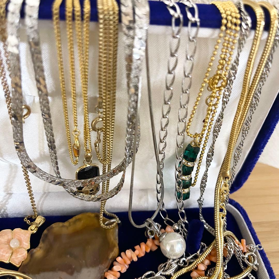 遺品整理 アクセサリー 大量 まとめ ヴィンテージ レトロ