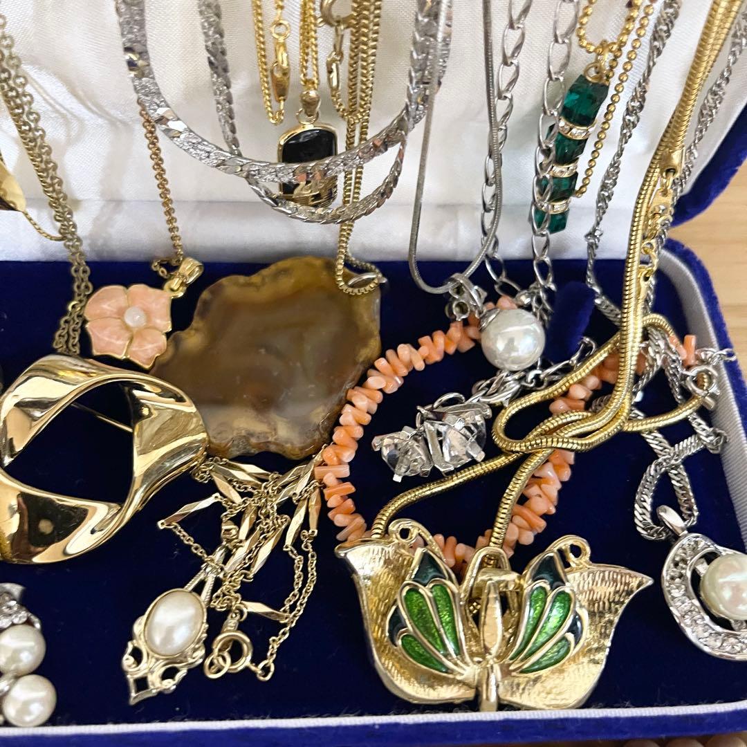 遺品整理 アクセサリー 大量 まとめ ヴィンテージ レトロ