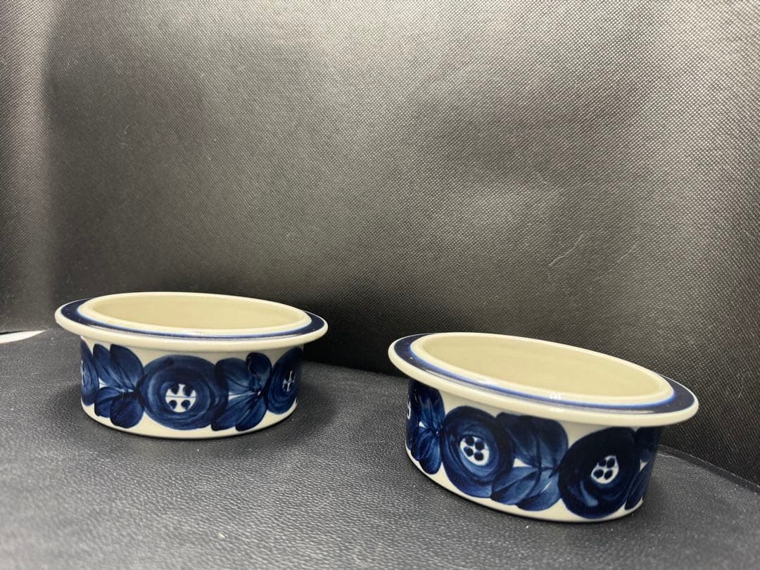 ヴィンテージ アラビア　アネモネ　シリーズ。 深皿　小2個。