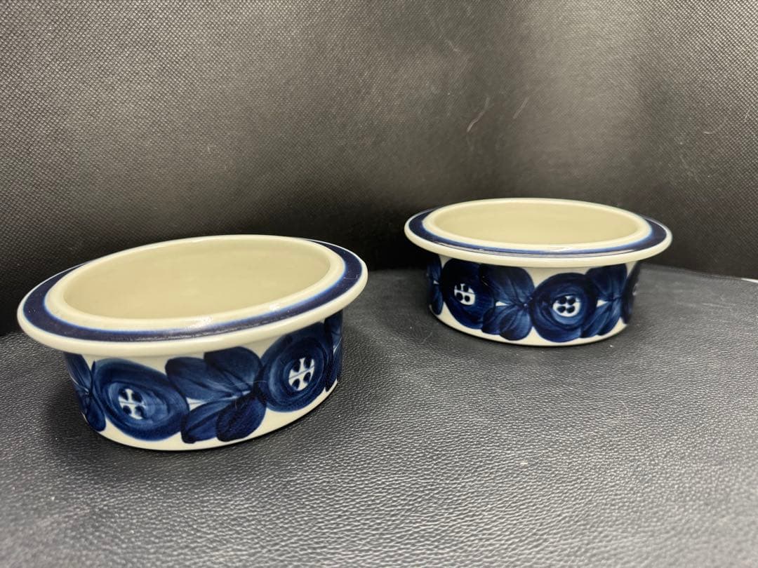 ヴィンテージ アラビア　アネモネ　シリーズ。 深皿　小2個。
