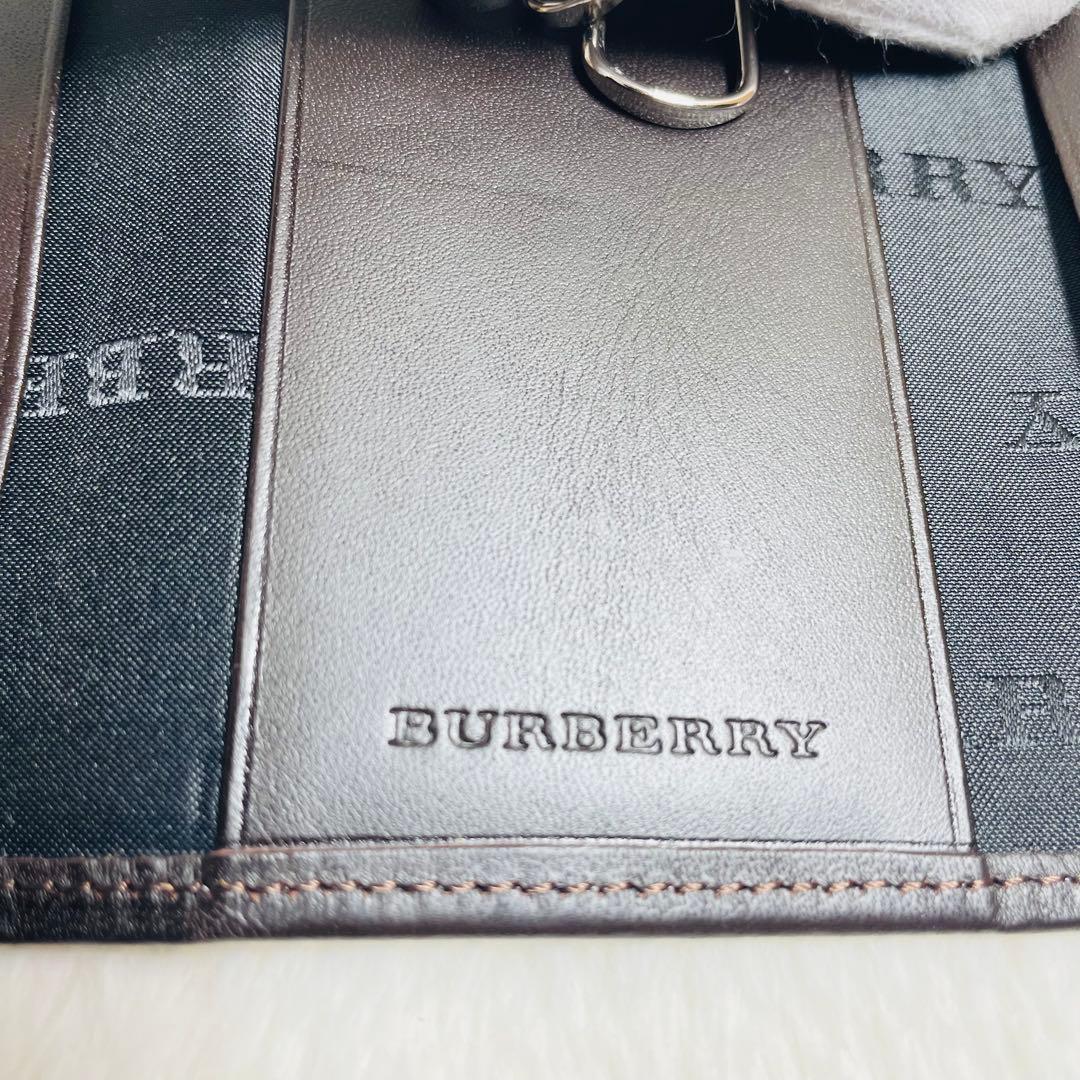 新品未使用品 箱付き　BURBERRYノバチェック 5連キーケース ベージュ