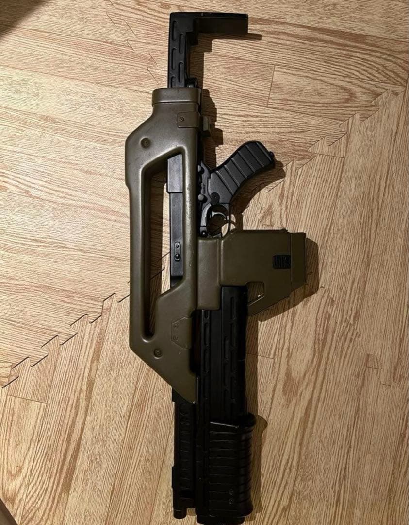 エイリアン　パルスライフル