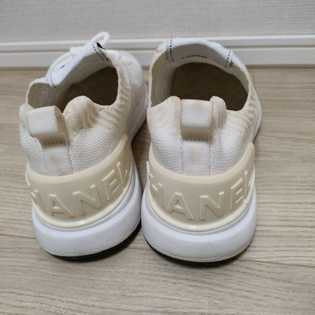 シャネル　スニーカー　CHANEL 39