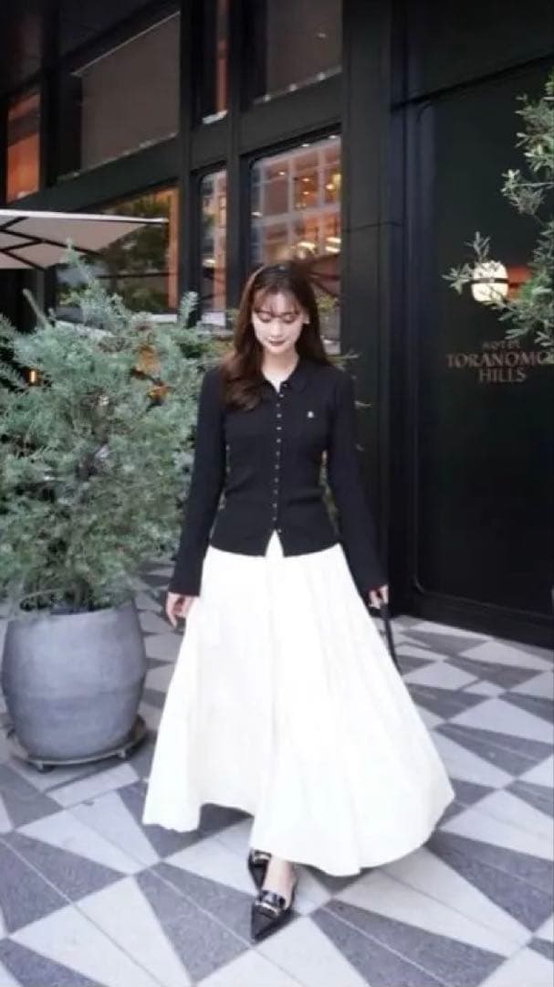 完売商品　herlipto Trois Rib Knit Polo Top M