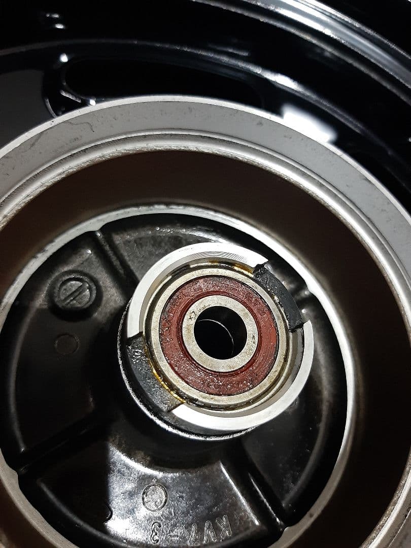 純正　エイプ 50 100 フロントホイール KV7-3 純正黒　12x2.50