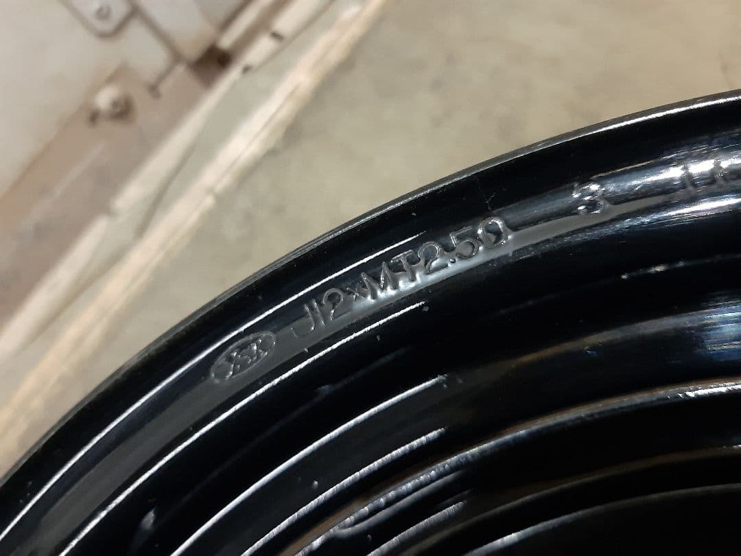 純正　エイプ 50 100 フロントホイール KV7-3 純正黒　12x2.50