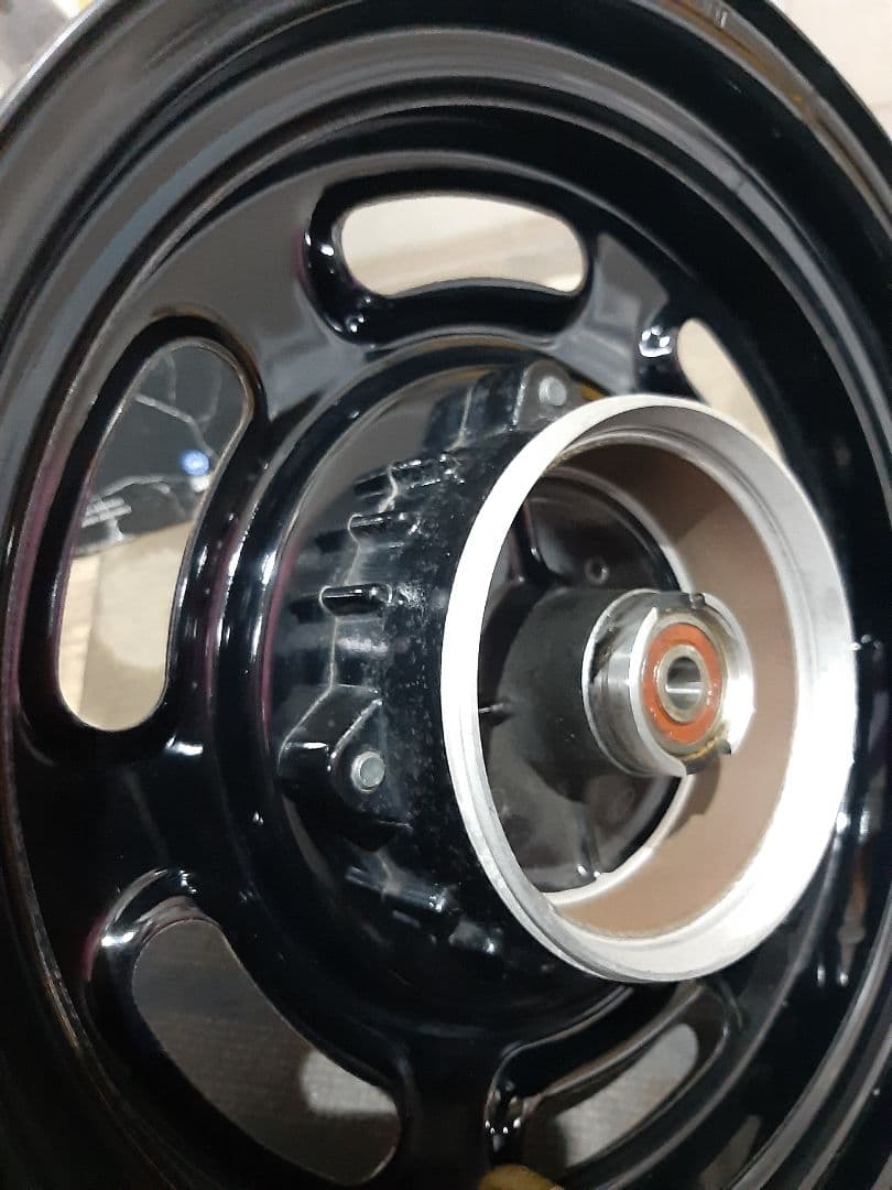 純正　エイプ 50 100 フロントホイール KV7-3 純正黒　12x2.50