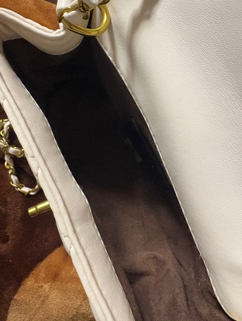 CHANELノベルティ ホワイトショルダーバッグ