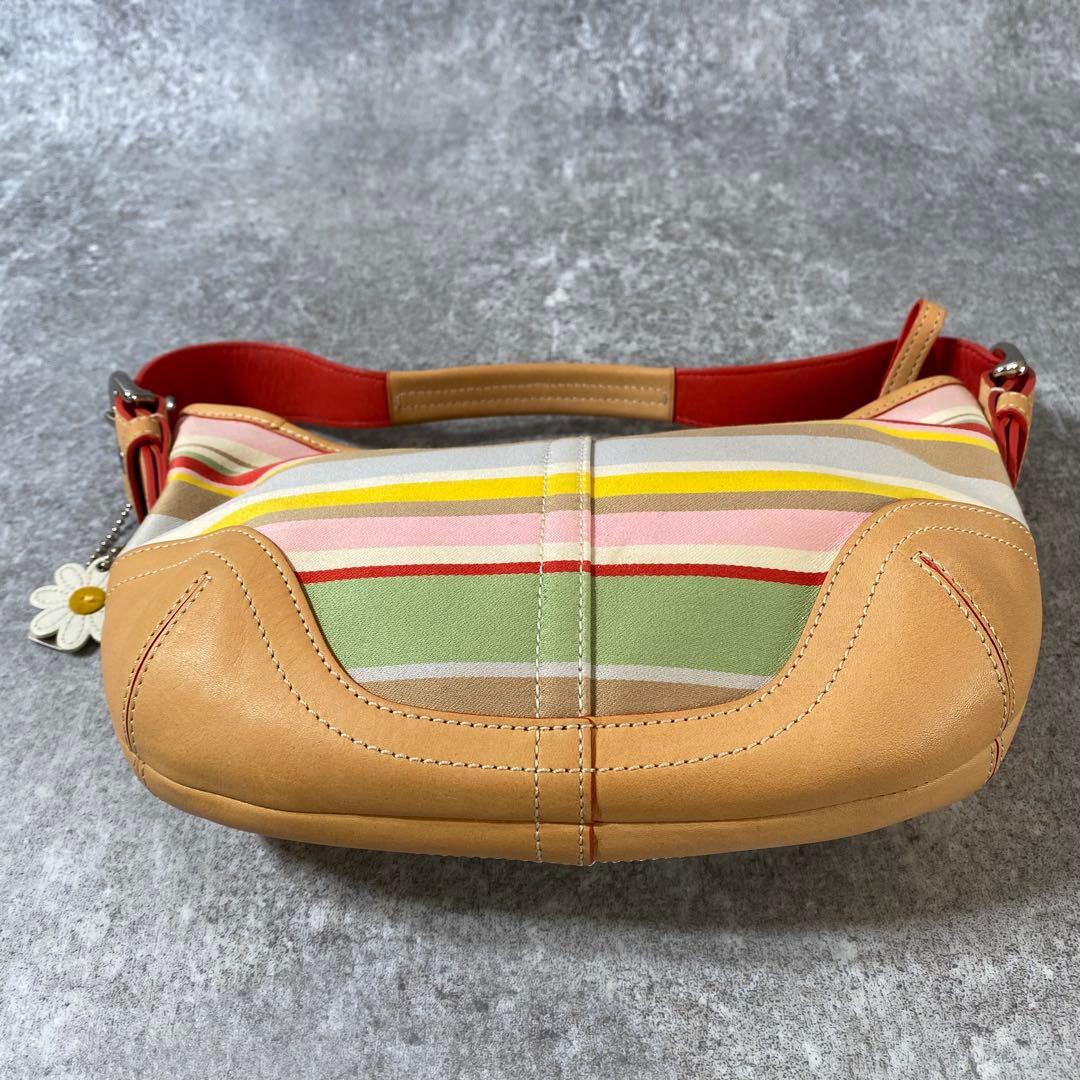 極美品　コーチ アクセサリーポーチ ワンショルダー ストライプ　マルチカラー