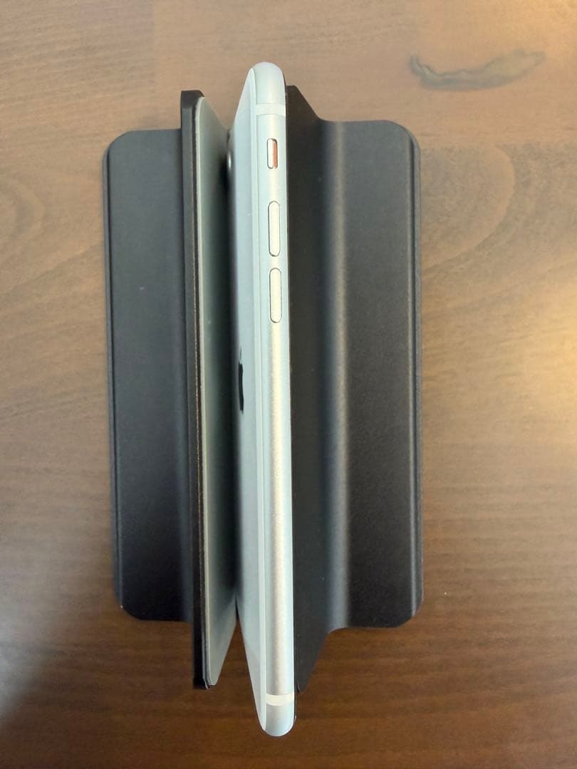 【美品】iPhone SE2 128GB ホワイト SIMロックなし