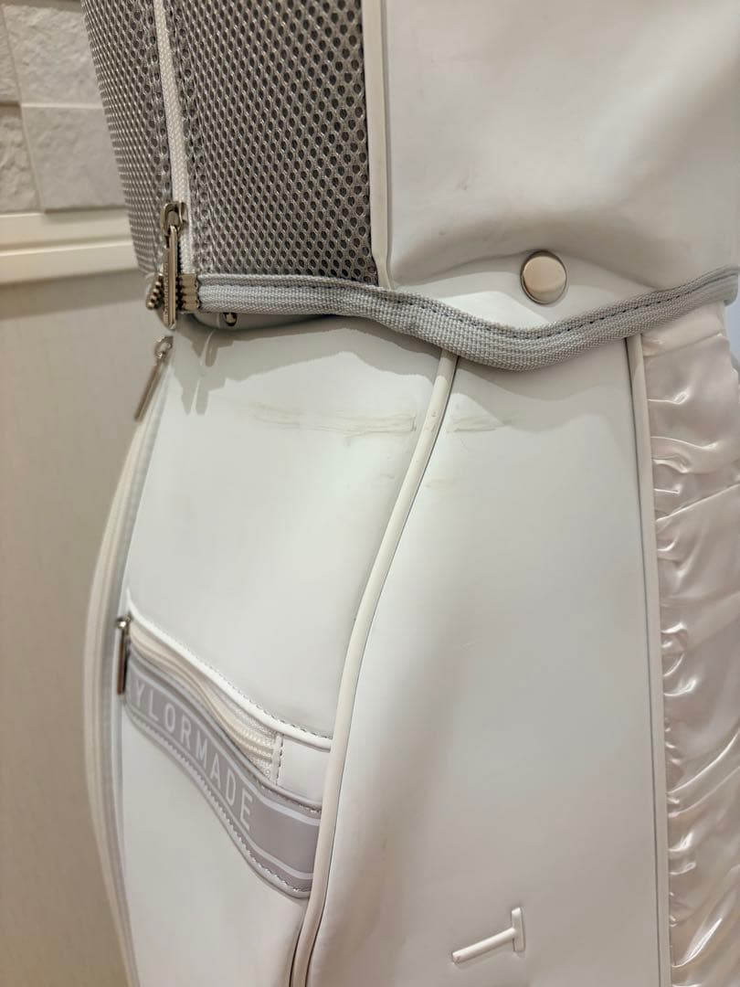 TAYLORMADE ホワイトゴルフバッグ
