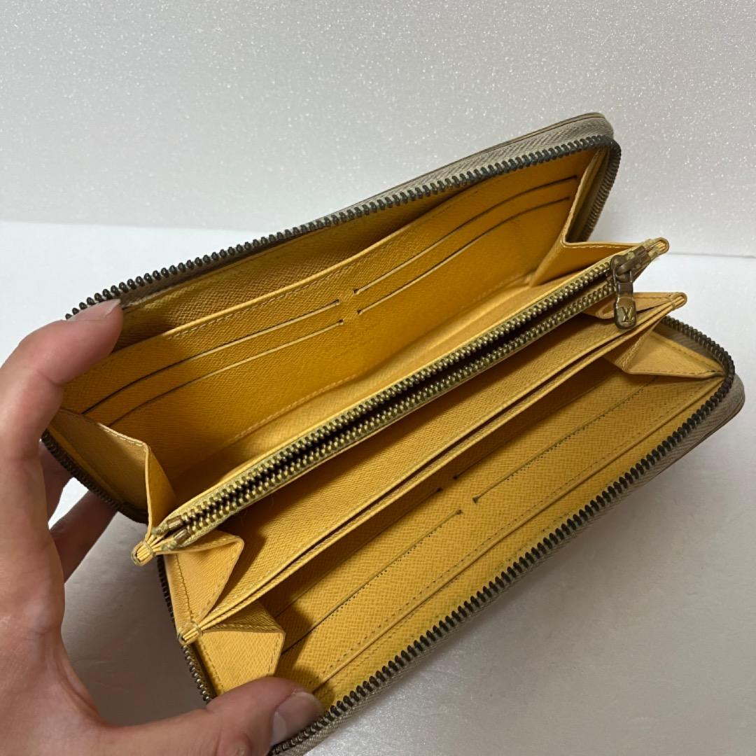 ルイヴィトン　アズール　イリュストレ　ジッピーウォレット　長財布　N63006