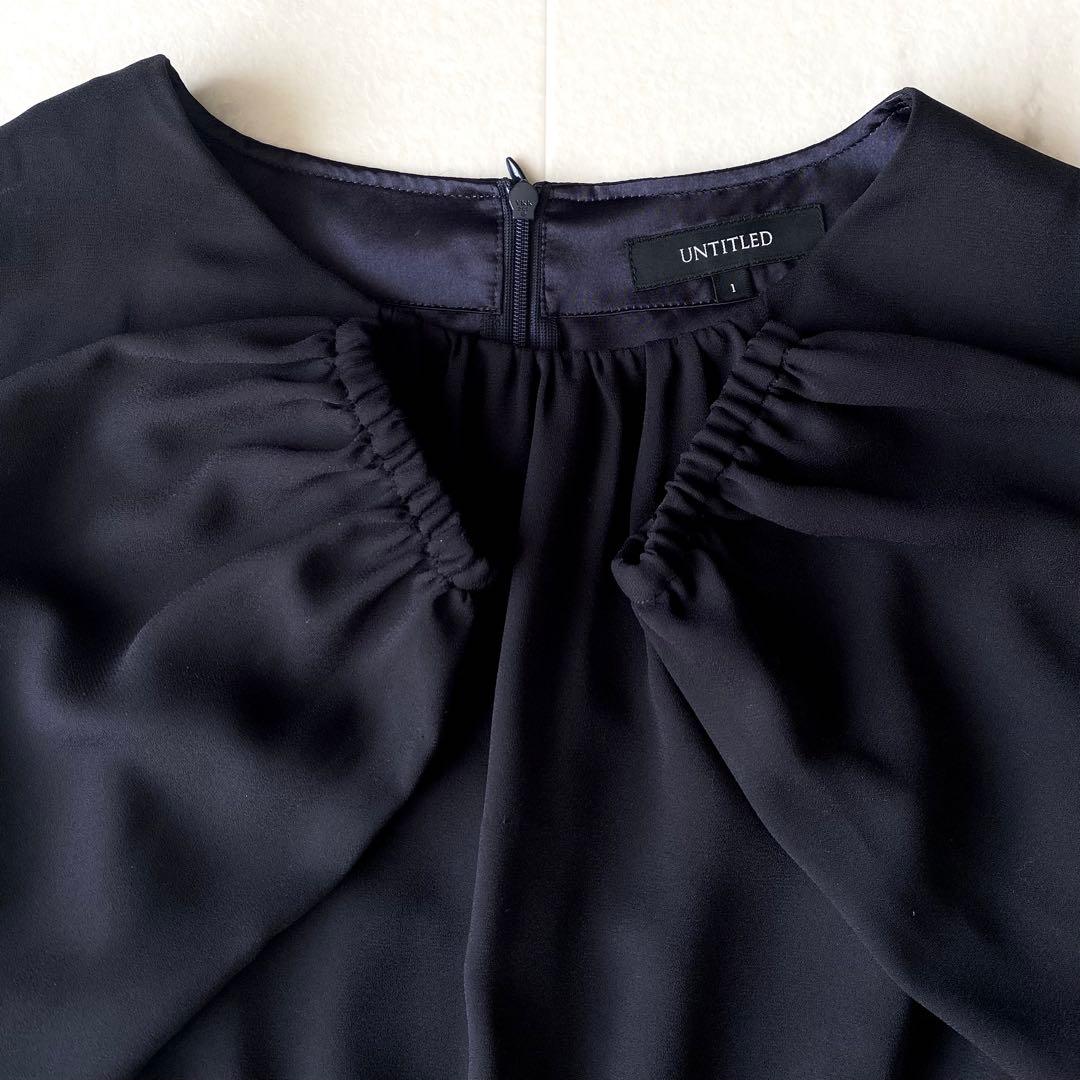 2024.極美品.定価3.3万☆アンタイトル 洗える プリーツワンピース 濃紺