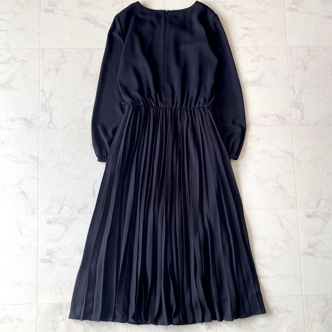 2024.極美品.定価3.3万☆アンタイトル 洗える プリーツワンピース 濃紺
