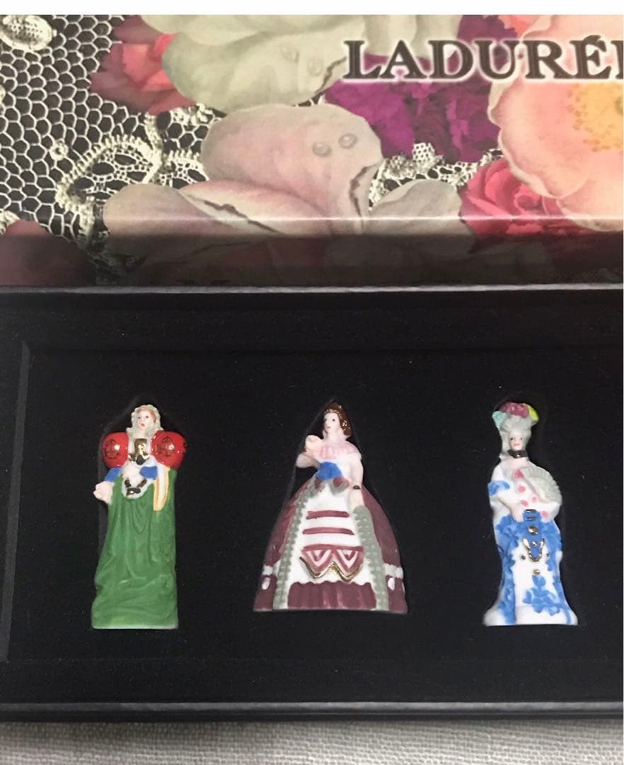 LADUREE ラデュレ 2010年 フェーヴ