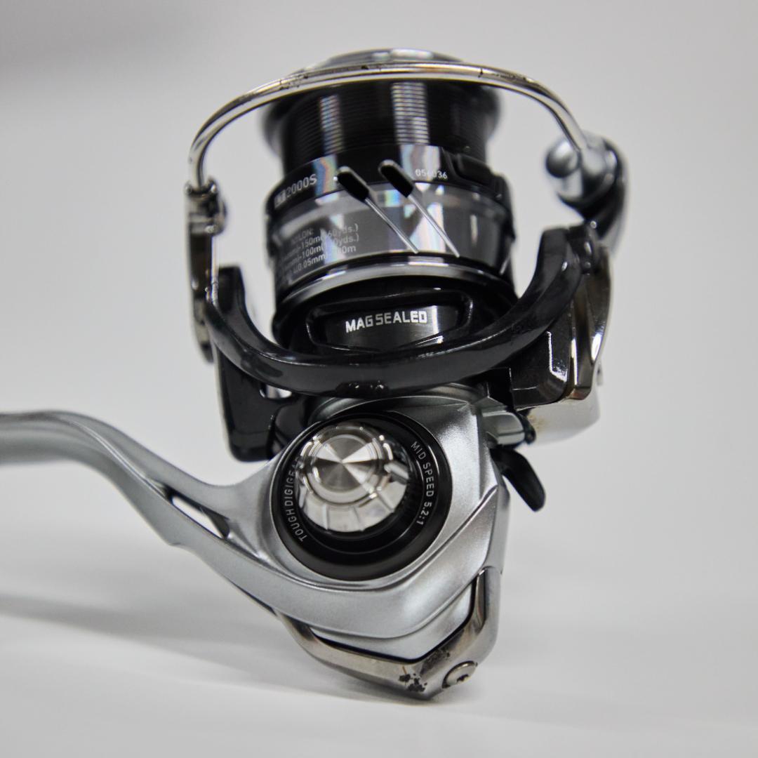 Daiwa CALDIA LT 2000S リール
