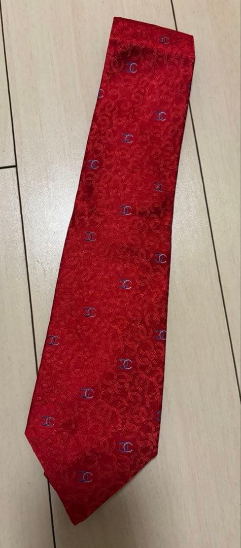 CHANEL ネクタイ　赤　新品、未使用品