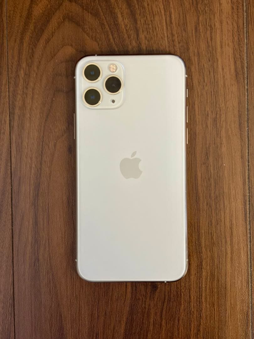 iPhone 11 Pro 64GB画面ひびあり　箱、純正新品充電ケーブル付