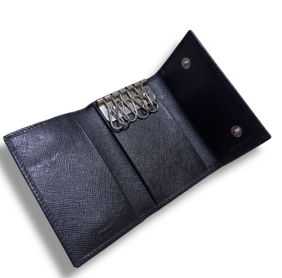 【極美品】PRADAキーケース　サフィアーノ６連キーケース