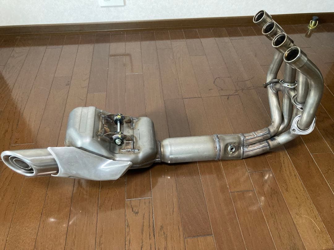 ZX-25R純正マフラー　クロネコ