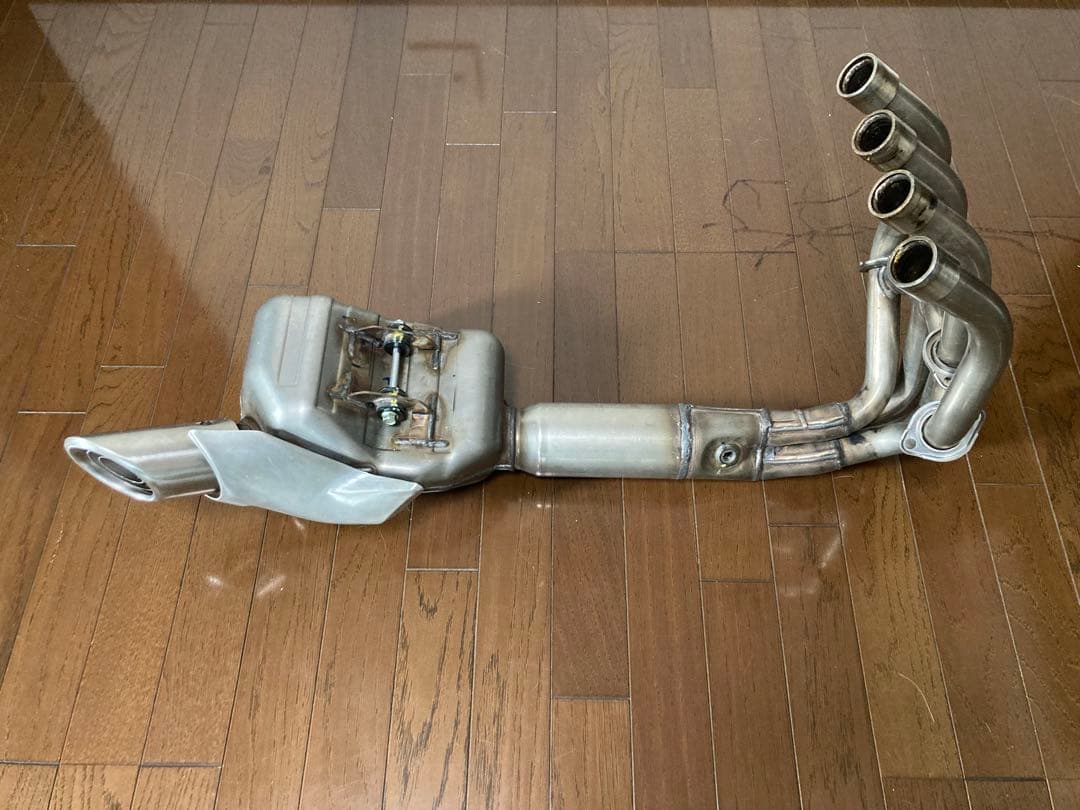 ZX-25R純正マフラー　クロネコ