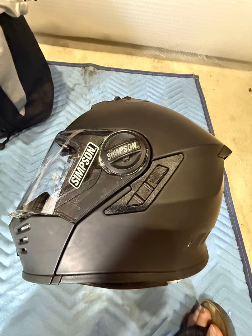 Simpson Mod Bandit フルフェイスヘルメット マットブラック