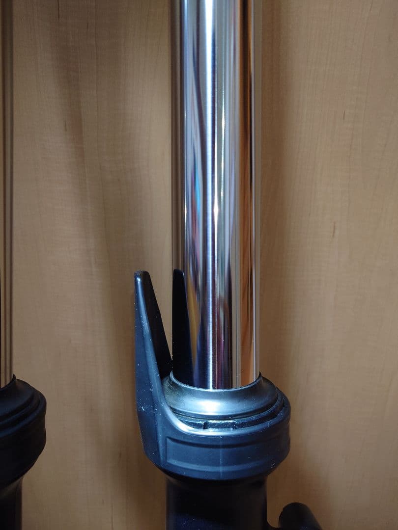 MT-25/YZF-R25(RG43J) フロントフォーク　※低走行