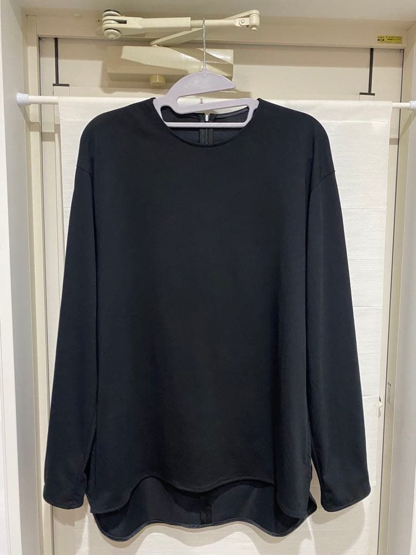 11/16(日)出品終了_LOHEN⭐︎カーブスリーブロングTシャツ美品⭐︎