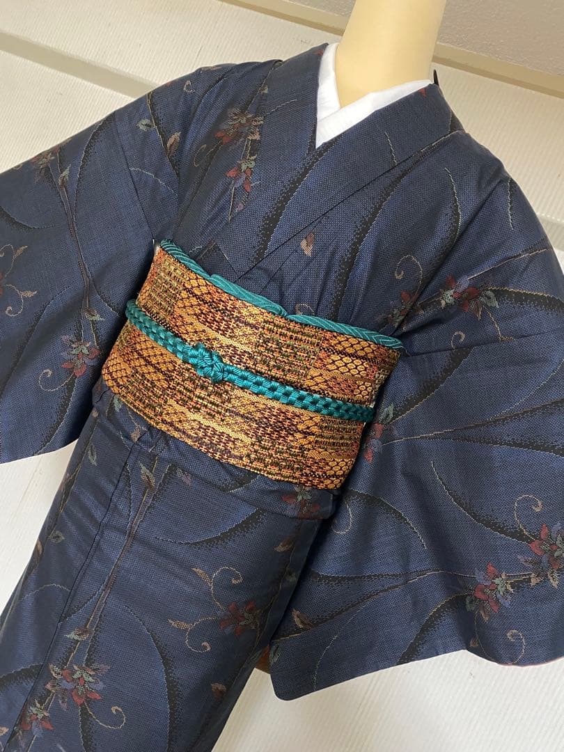 トールサイズ　本場奄美大島紬　正絹　花唐草　裄71　身丈171