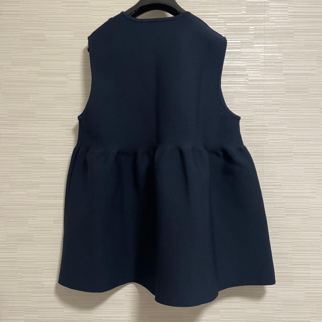 週末限定セール！新品未使用！ユナイテッドアローズ⭐︎ミニフリルニットベスト紺