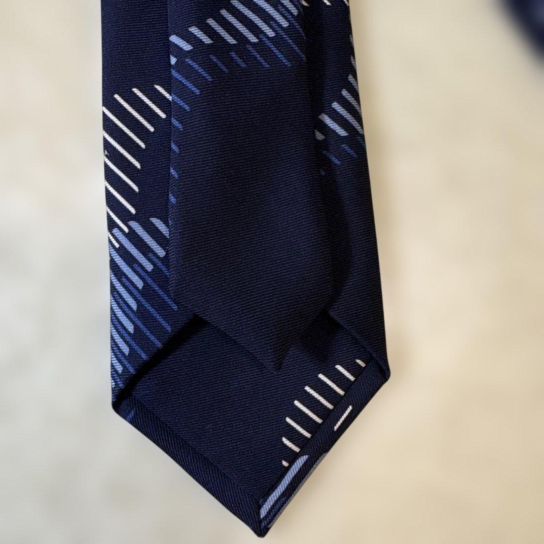 25年　新作Holiday&Brownホリデー&ブラウン　ネクタイ