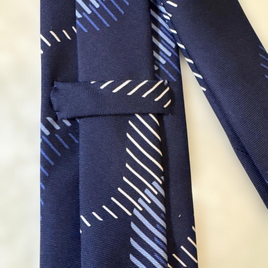 25年　新作Holiday&Brownホリデー&ブラウン　ネクタイ